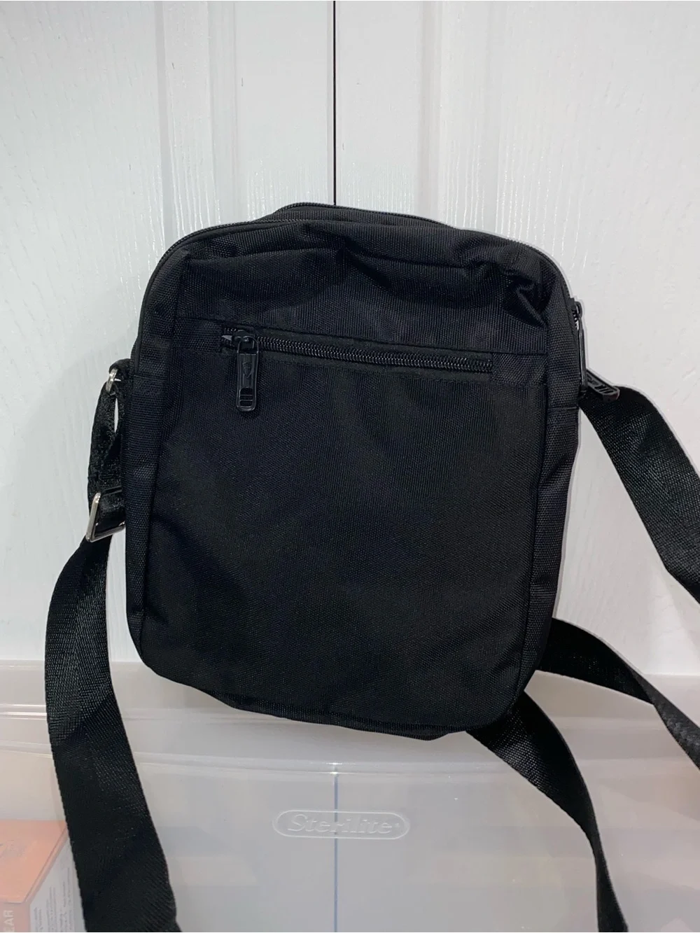 NEW Victoria Tourist Men's Crossbody Shoulder Bag
